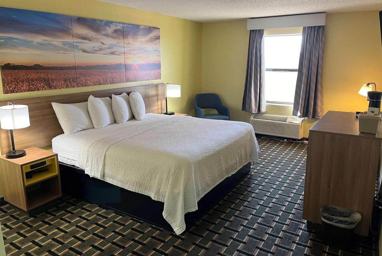 Days By Wyndham Park Kansas 2* Park City